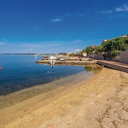 Stunning Apartment In Barbat-Rab With Wifi Barbat na Rabu Eksteriør billede
